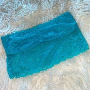 𝐵𝑒𝑎𝑢𝑡𝑖𝑓𝑢𝑙 𝑏𝑟𝑎𝑙𝑒𝑡𝑡𝑒!!!!!💙💙💙